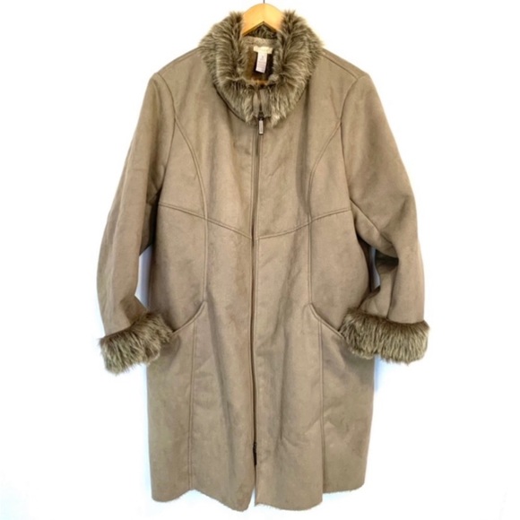 CHICOS LONG WHIMSICAL WHYNEE
FAUX SUEDE/FUR COAT IN OCEAN FOG.
SZ 3/XL - Picture 2 of 11